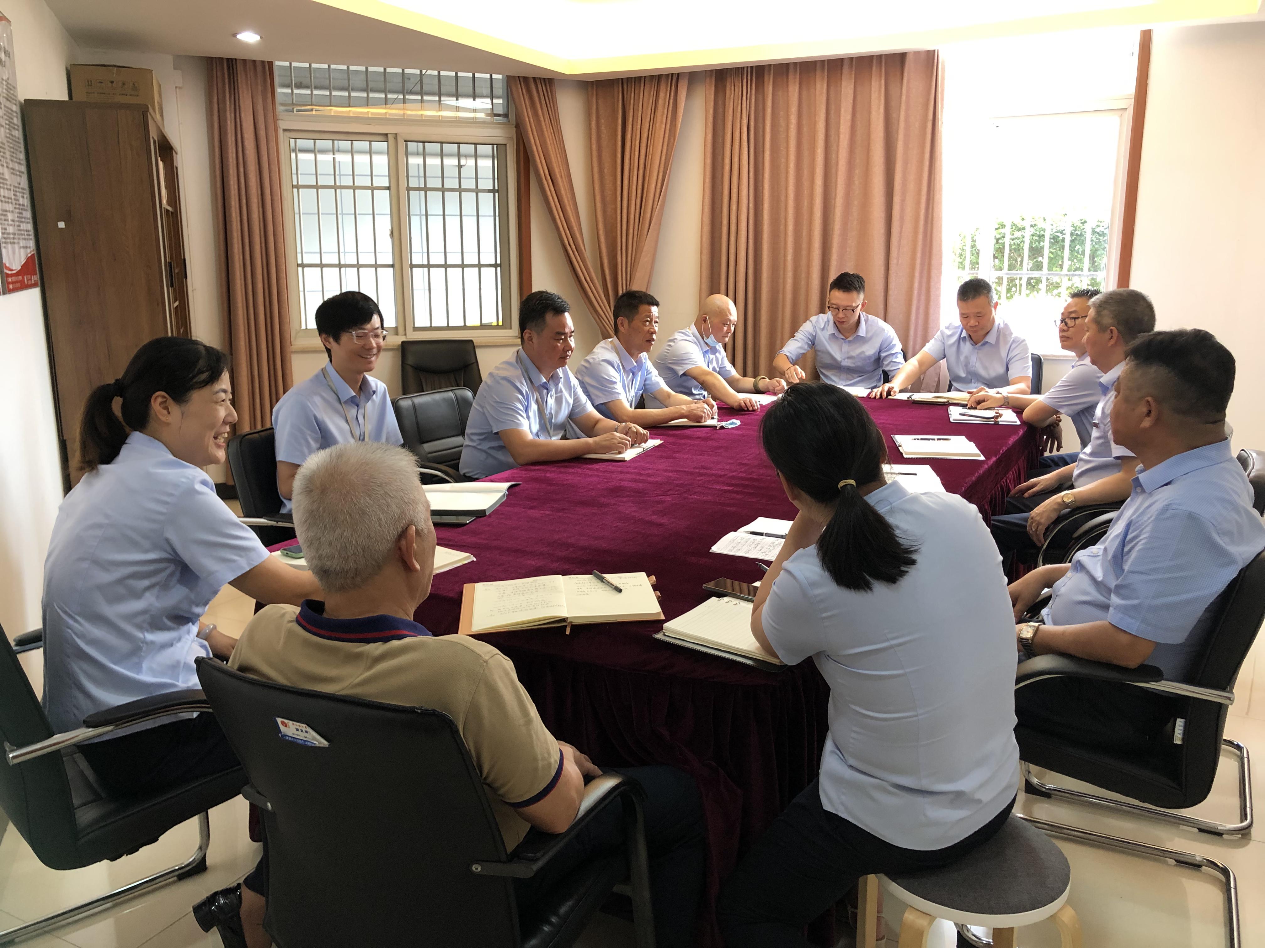 錢(qián)江商城召開(kāi)疫情防控工作會(huì)議