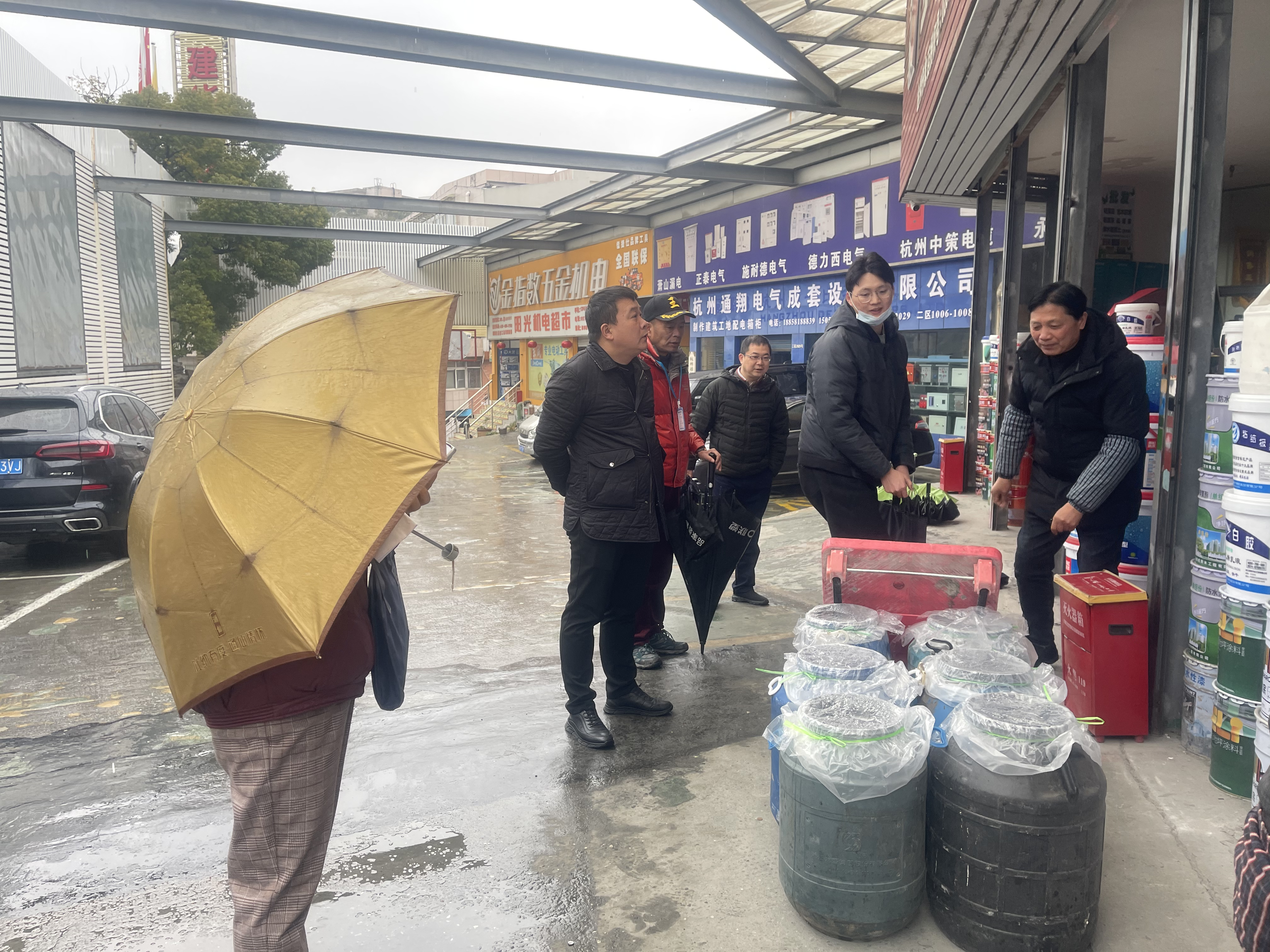 杭州市應急管理局開展?；吠粨魴z查